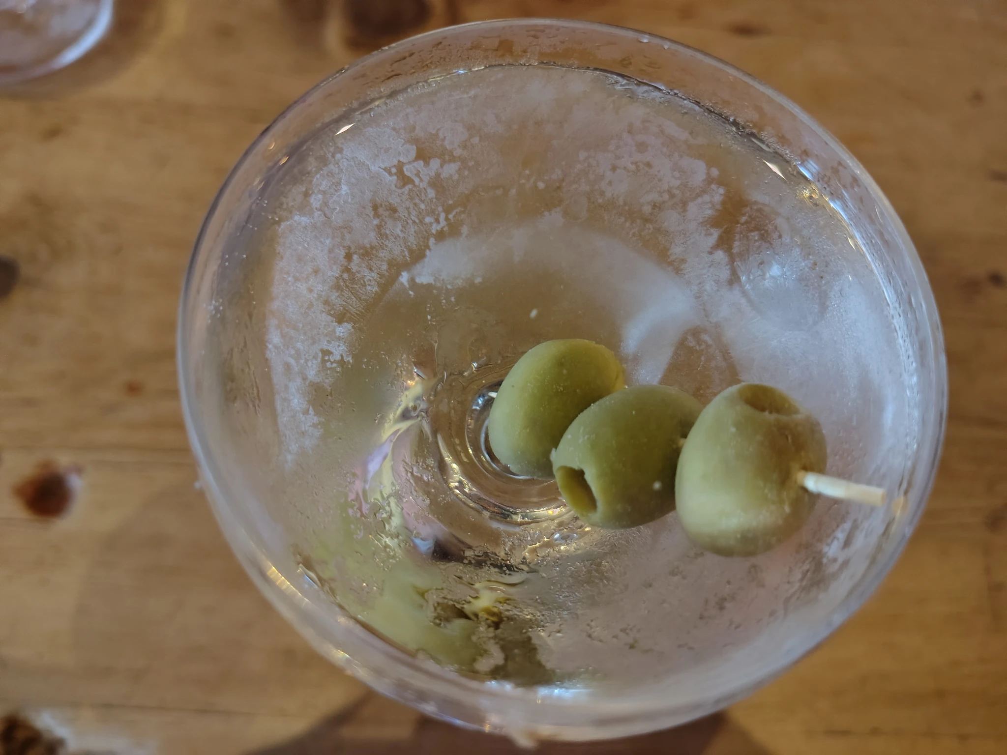 martini-z-oliwkami-w-meatliquor