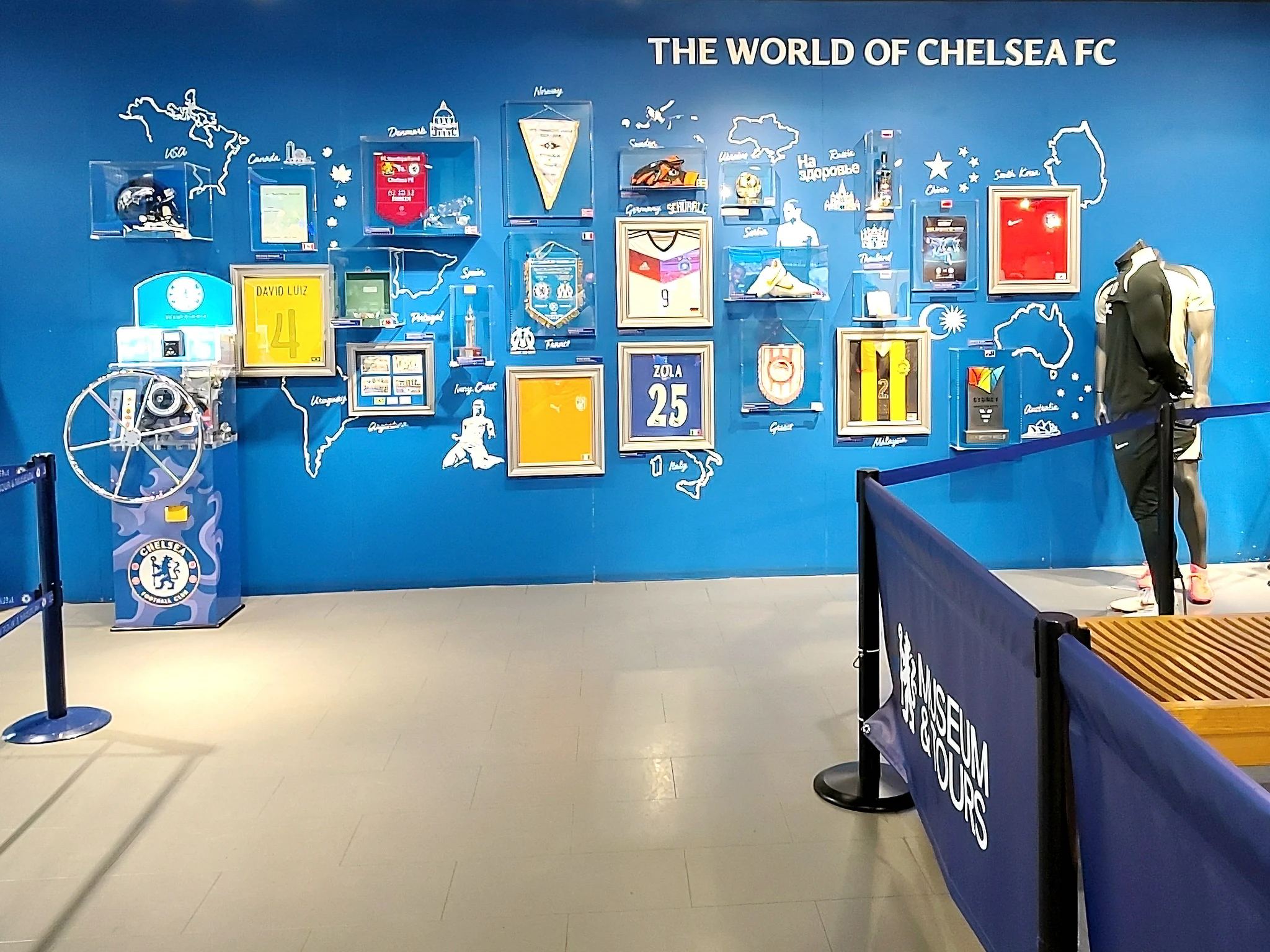 muzeum-chelsea-fc-pamiatki-z-calego-swiata