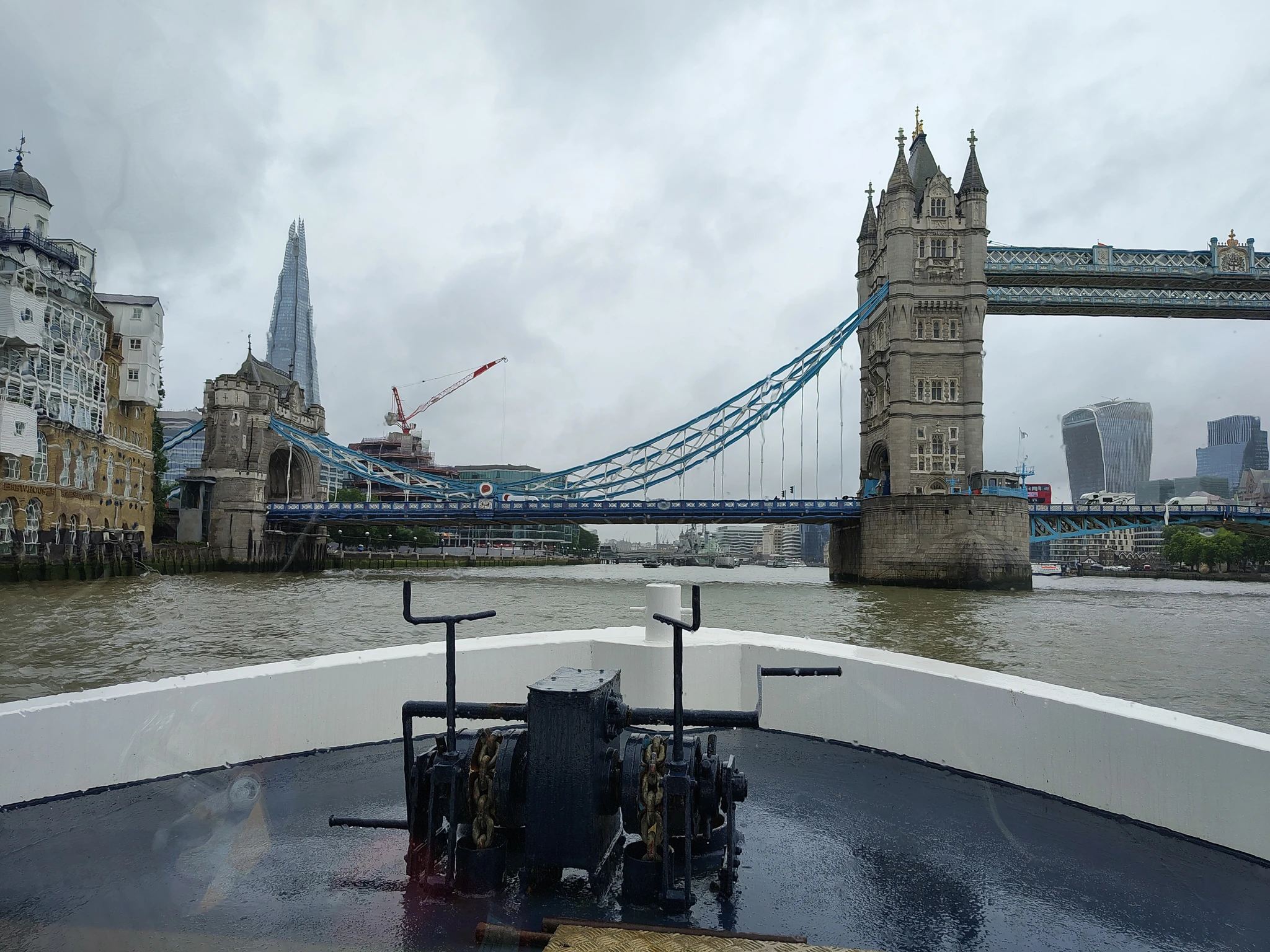 tower-bridge-rejs-po-tamizie
