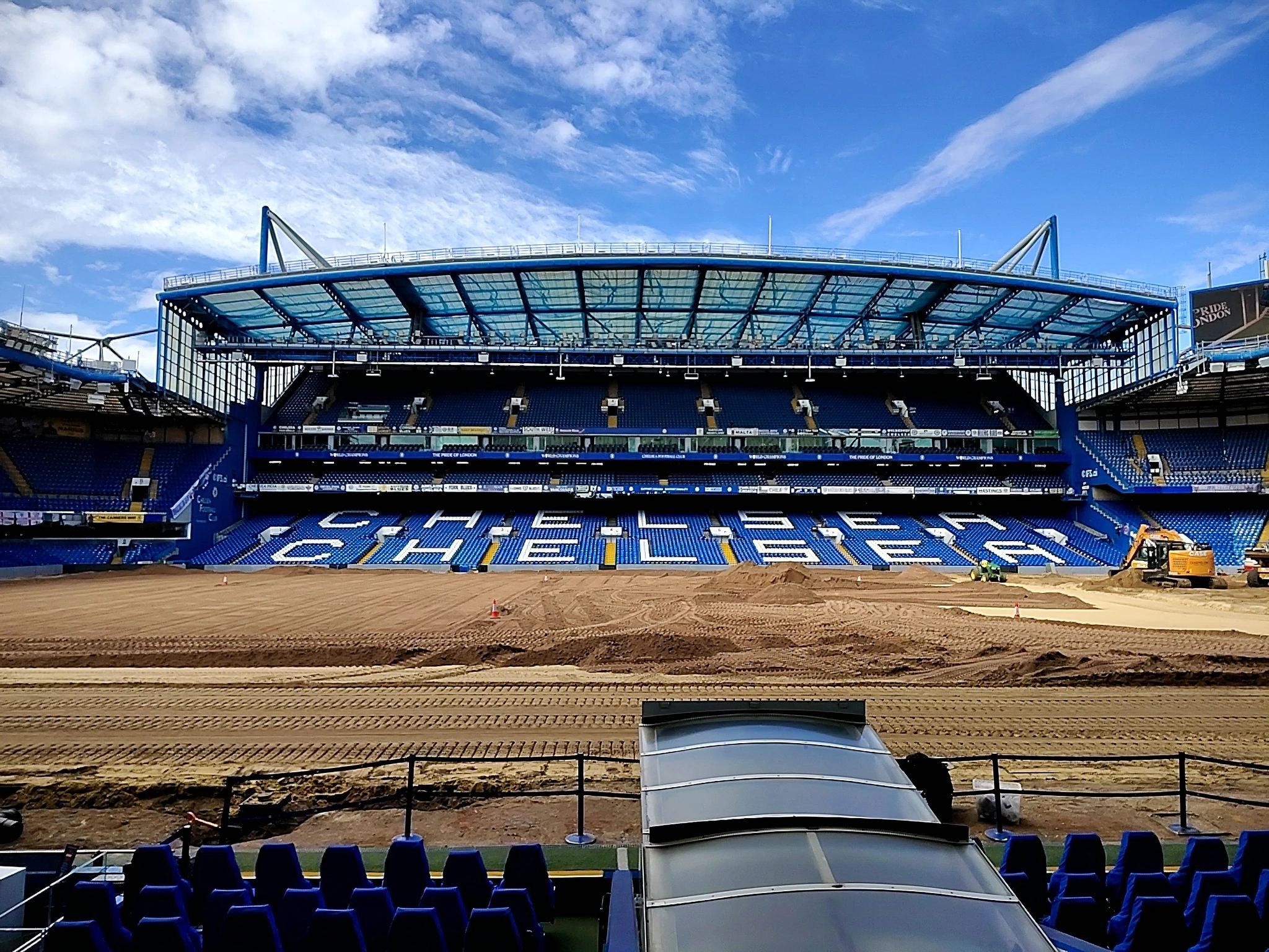 trybuna-chelsea-stamford-bridge-remont-murawy