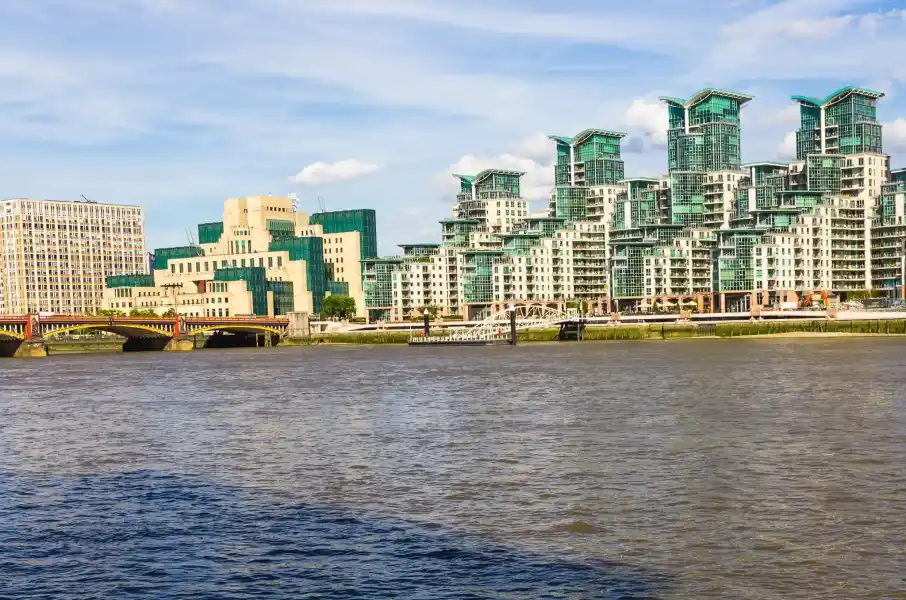 mi vauxhall st george wharf tamiza